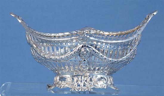 A pair of Victorian silver navette sweetmeat dishes,